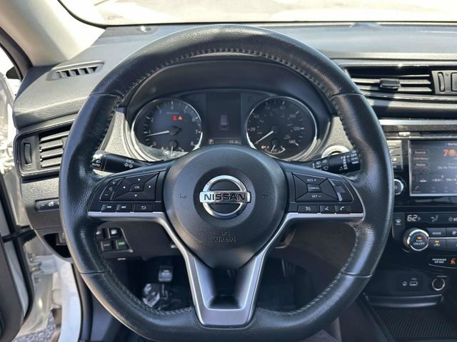 Used 2018 Nissan Rogue SV FWD image 12