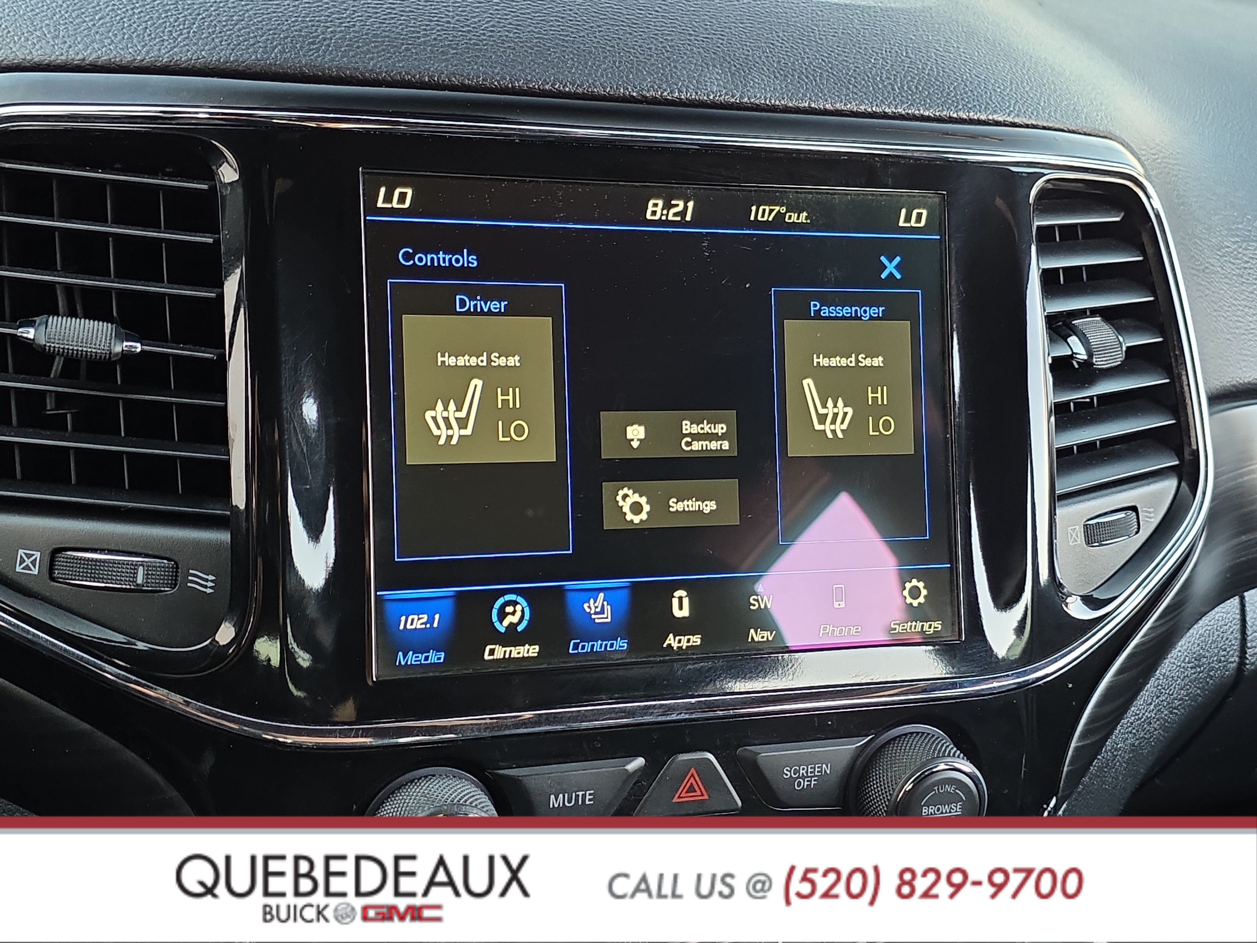 Used 2020 Jeep Grand Cherokee Laredo w/ Laredo X Package RWD image 17