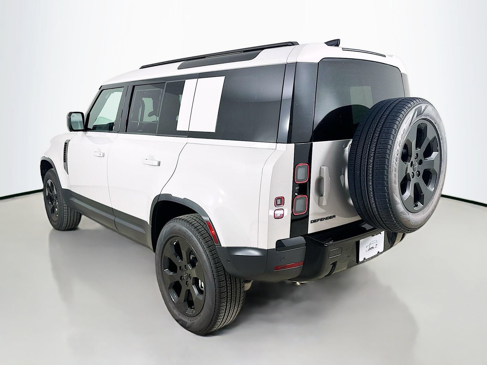 New 2026 Land Rover Defender 110 S AWD/4WD image 7