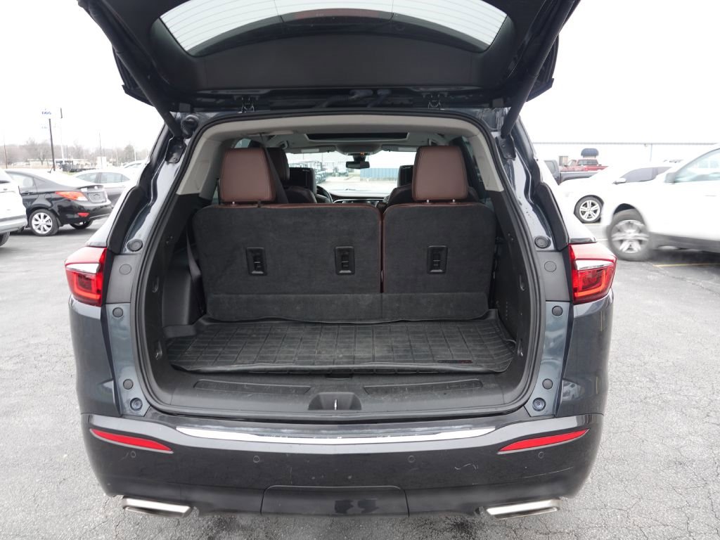 Used 2019 Buick Enclave Avenir image 5