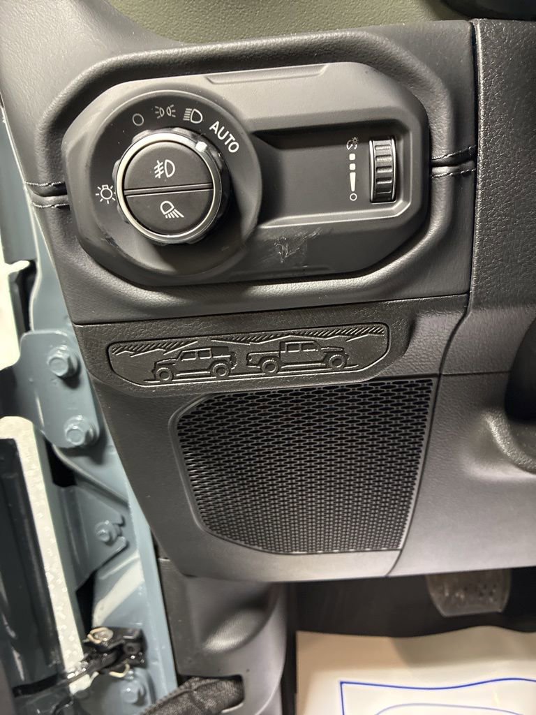 New 2026 Jeep Gladiator Mojave AWD/4WD image 13