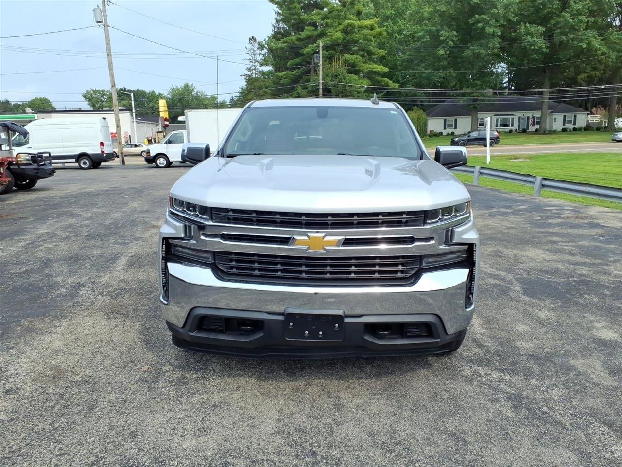 Used 2019 Chevrolet Silverado 1500 LT w/ All-Star Edition AWD/4WD image 2
