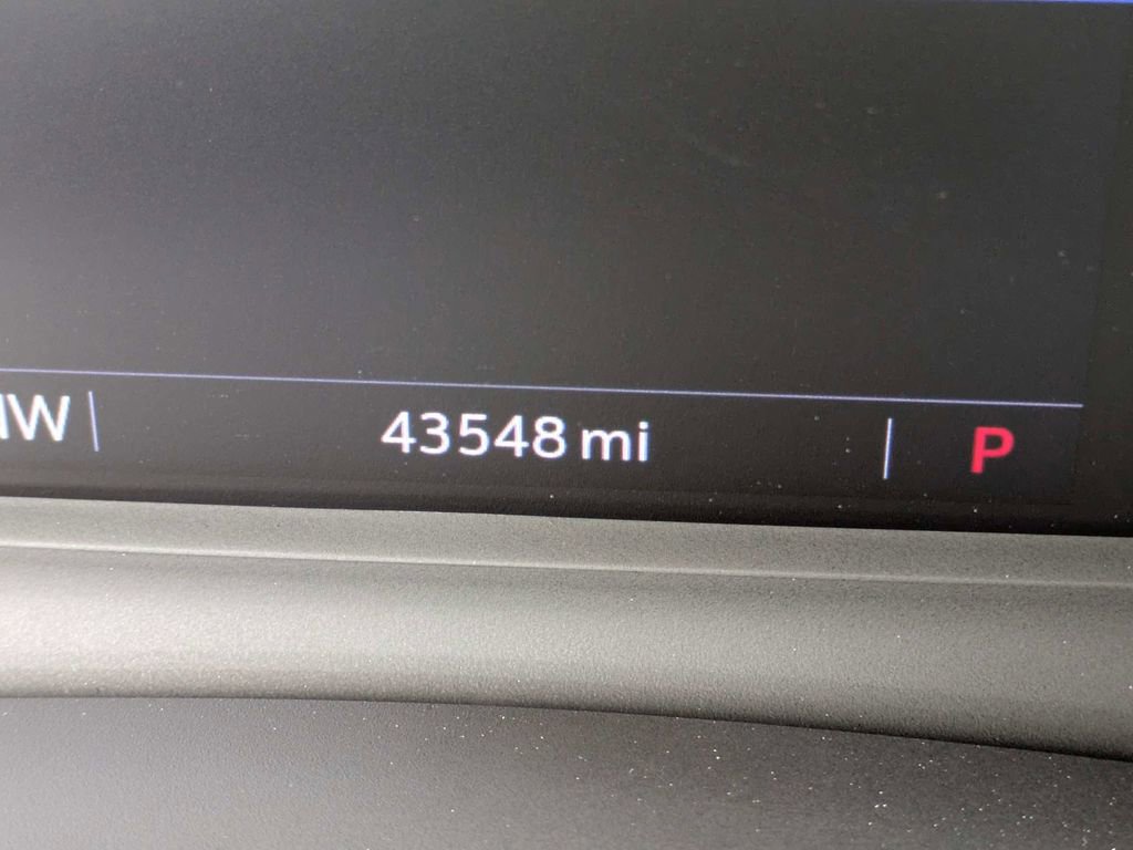 Used 2021 Cadillac XT6 Premium Luxury image 34