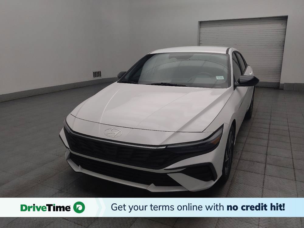 Used 2025 Hyundai Elantra Sport FWD image 1