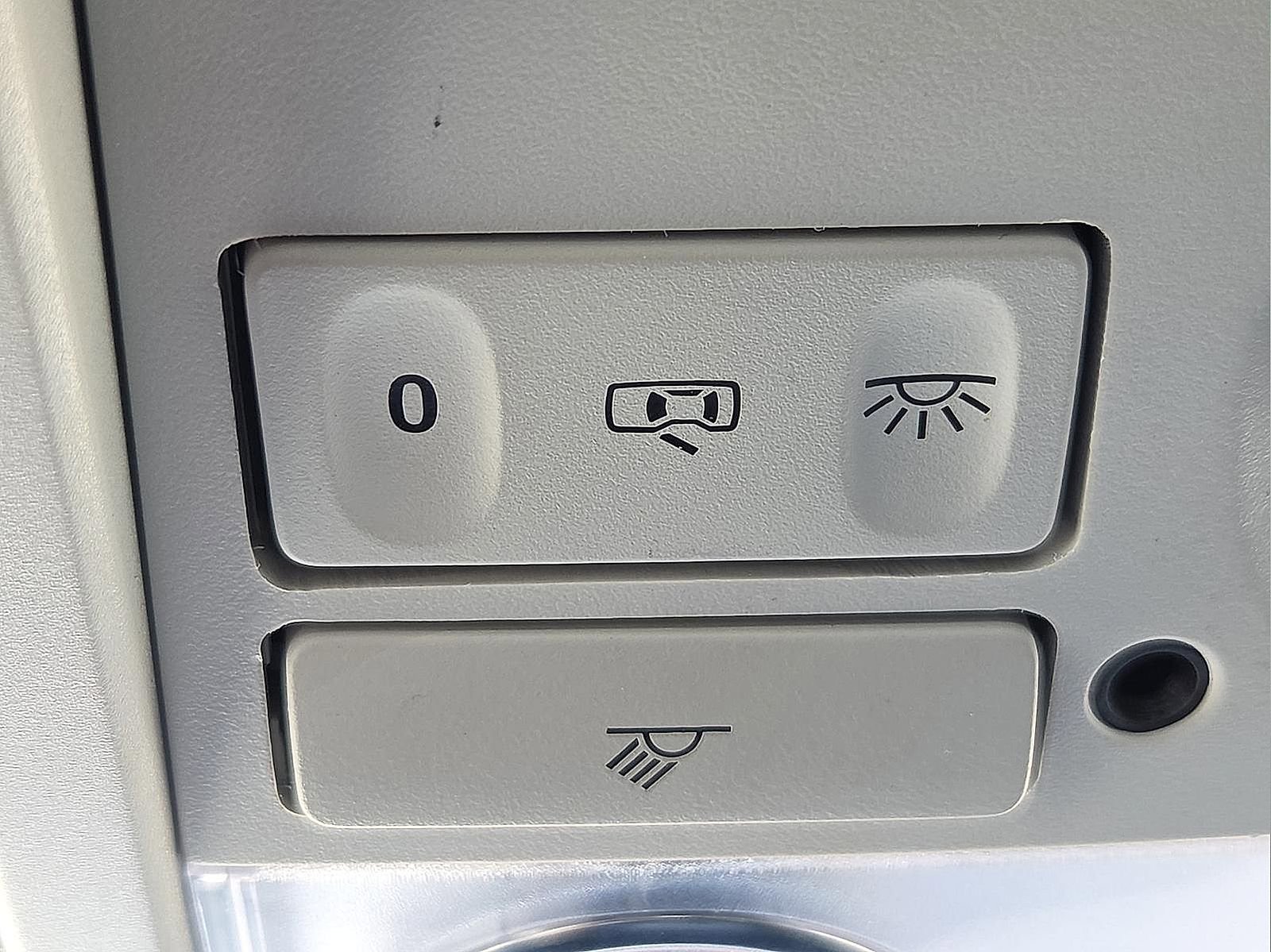 Used 2020 Volkswagen Passat 2.0T SE image 21