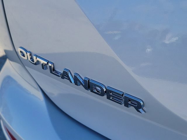 New 2026 Mitsubishi Outlander SE FWD image 10