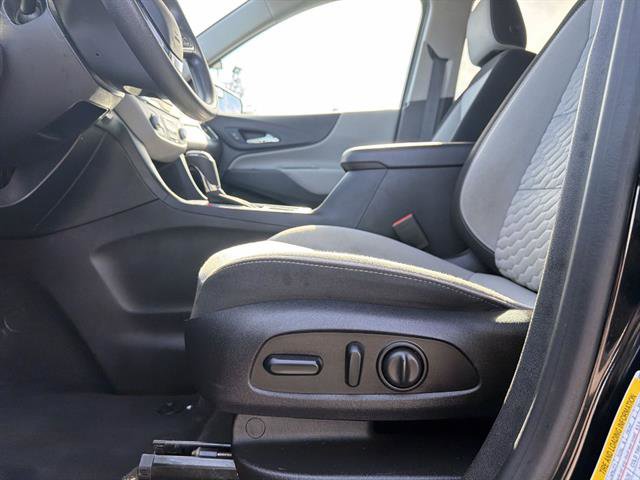 Certified 2019 Chevrolet Equinox LS w/ LS Convenience Package image 37