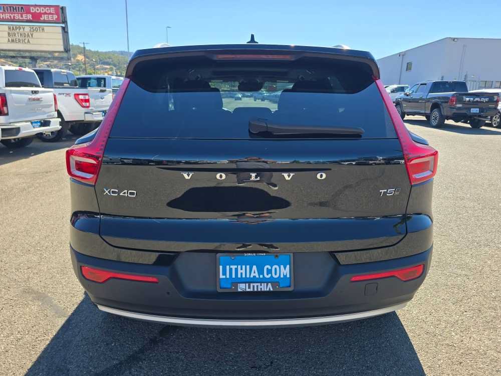 Used 2019 Volvo XC40 T5 Momentum AWD/4WD image 4