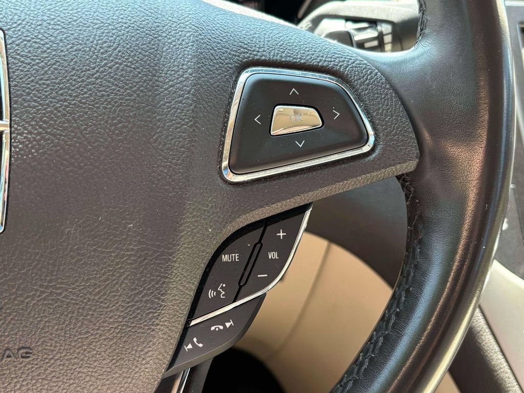 Used 2017 Lincoln MKC Select w/ Select Plus Package AWD/4WD image 13