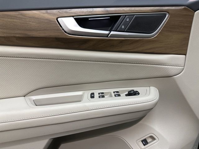 New 2026 Volkswagen Atlas SE image 12