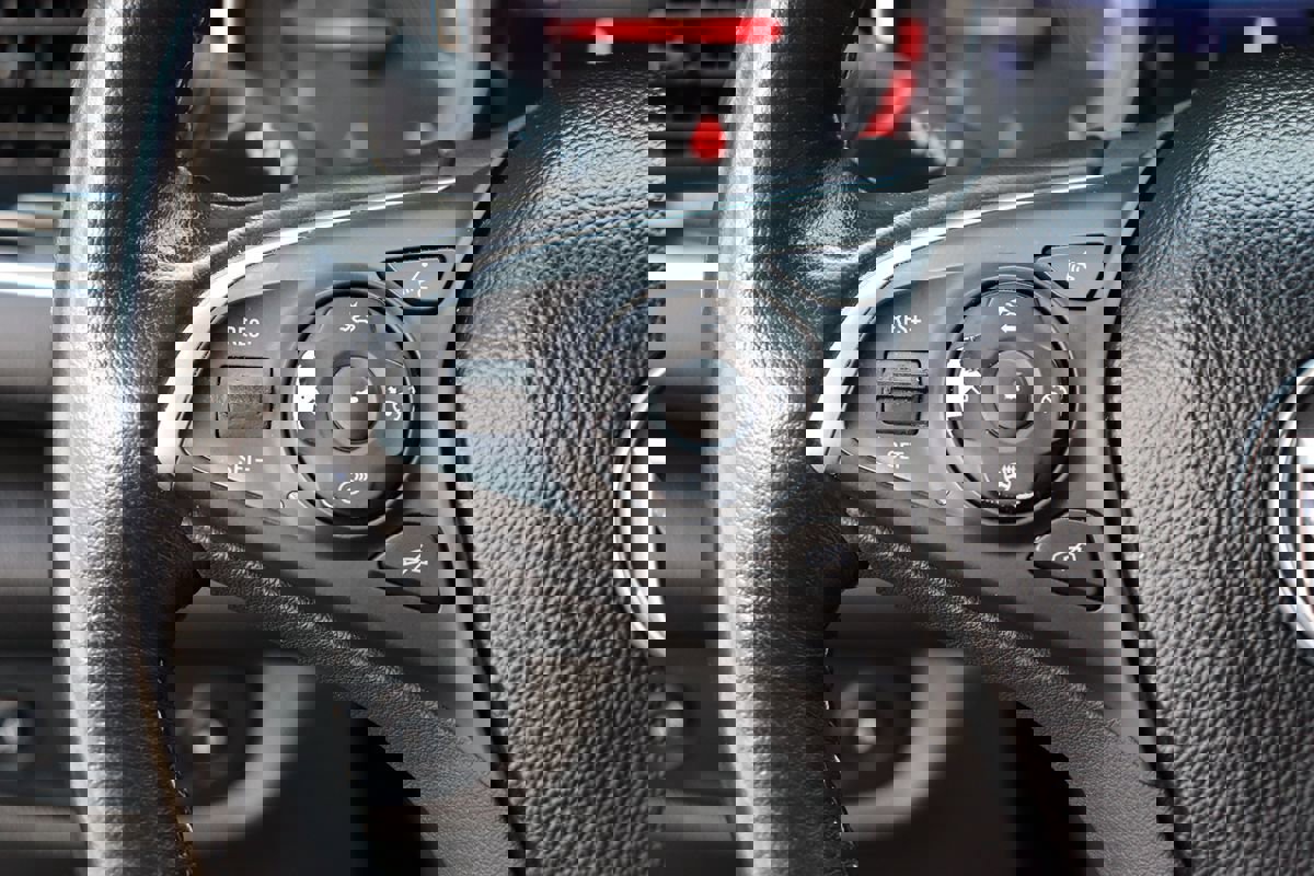 Used 2018 Buick Regal Essence w/ Driver Confidence Package #1 image 74