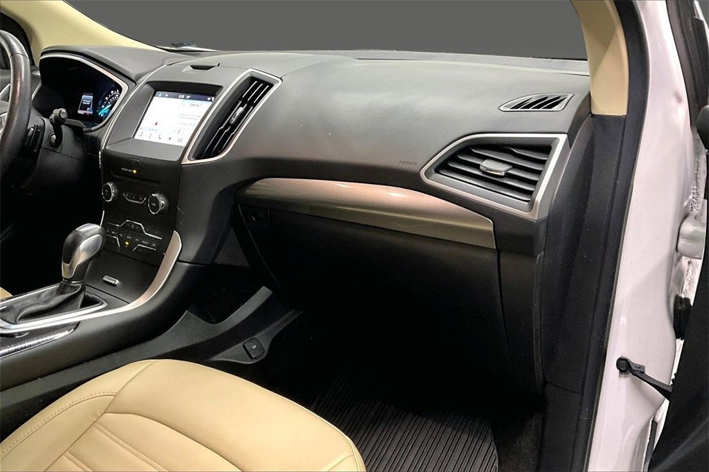 Used 2018 Ford Edge SEL w/ Equipment Group 201A image 10