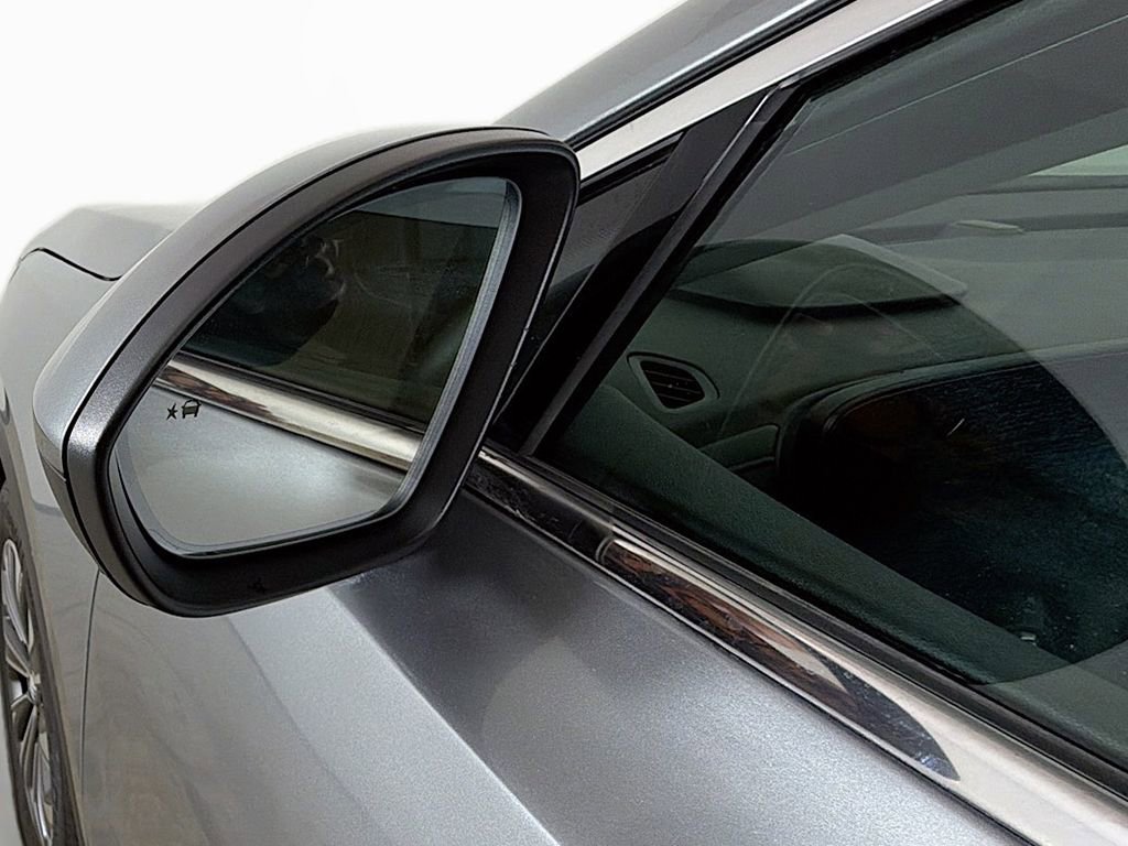 Used 2024 Buick Envision Preferred image 27