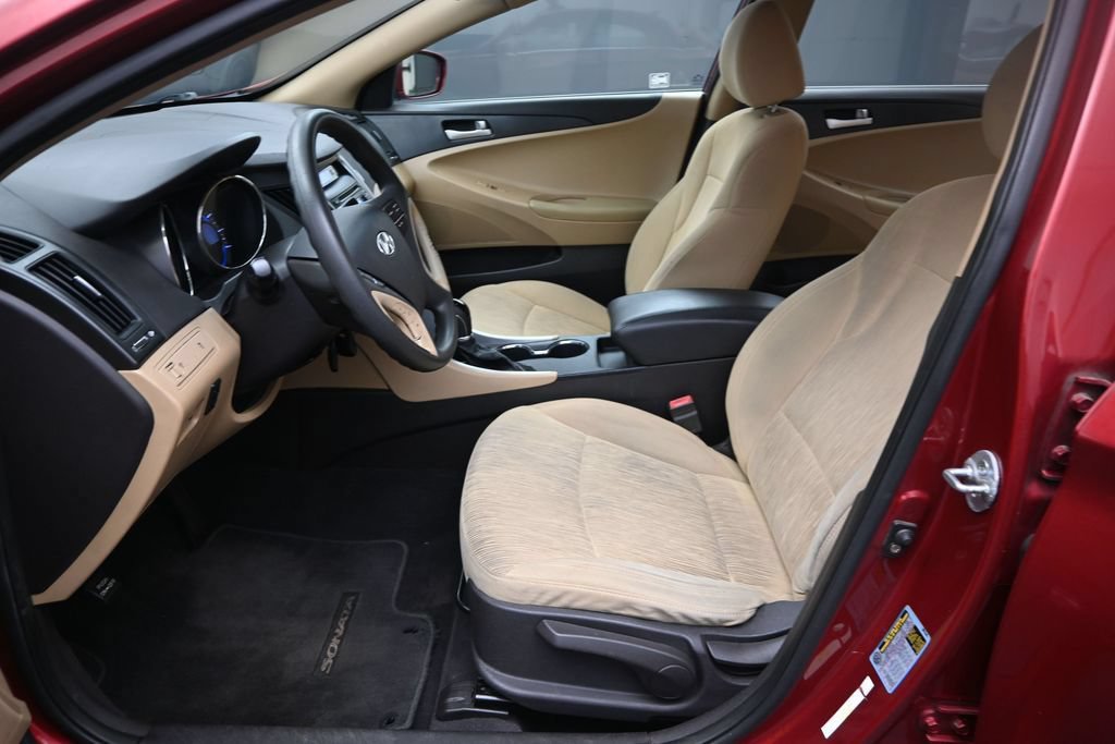 Used 2011 Hyundai Sonata GLS FWD image 17