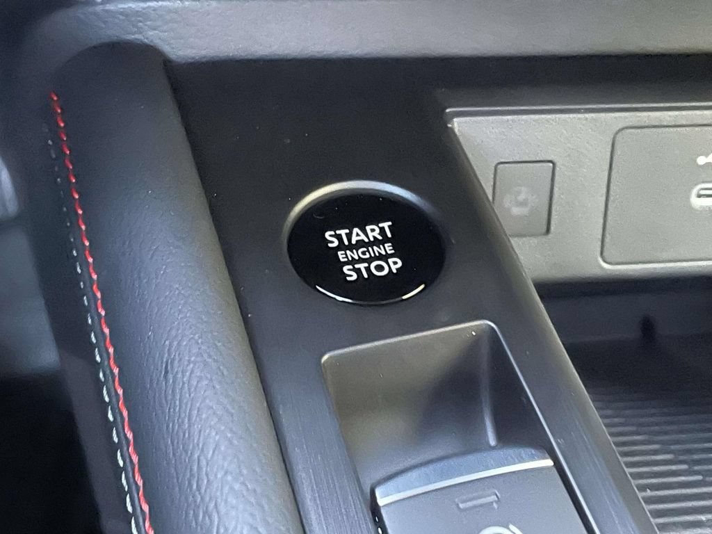 New 2026 Nissan Kicks SR w/ SR Premium Package FWD image 23