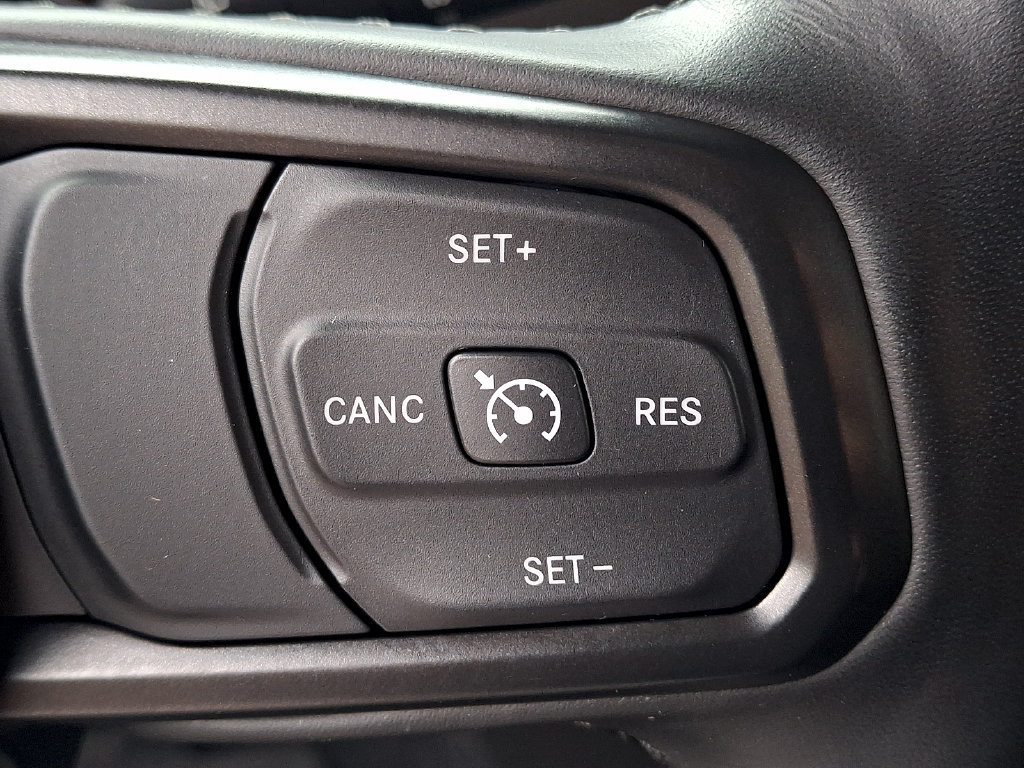 Used 2022 Jeep Wrangler Unlimited Sport AWD/4WD image 23