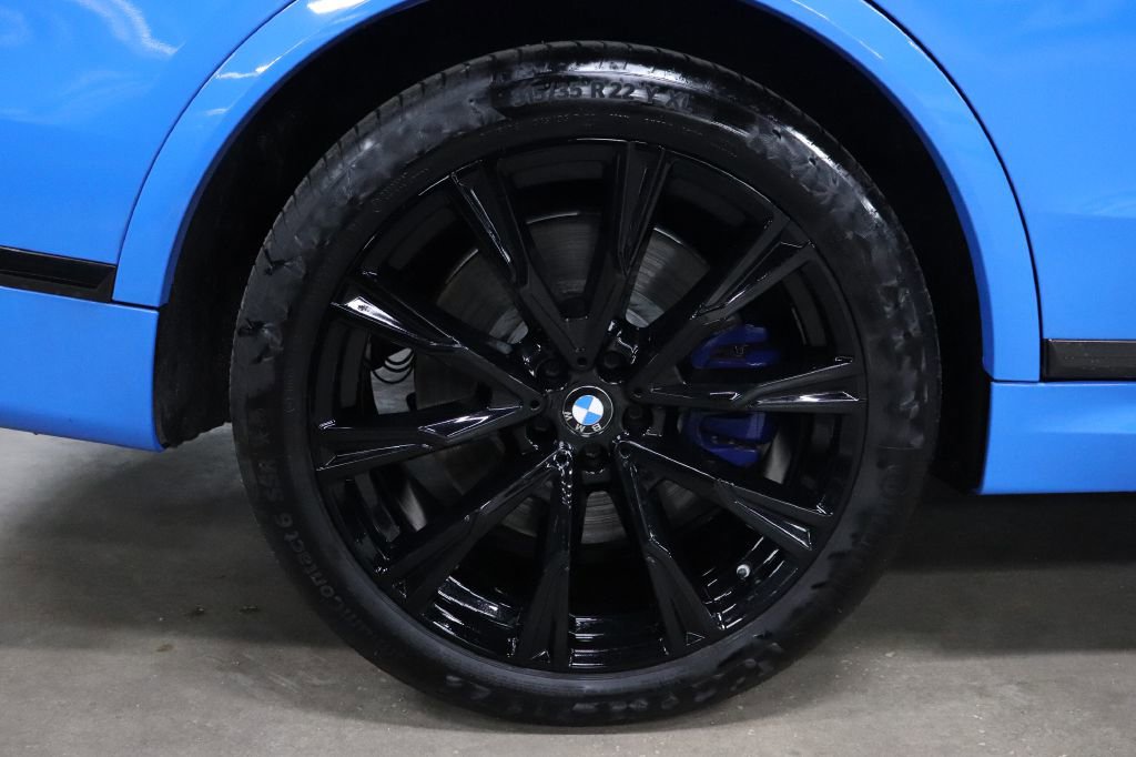 Used 2020 BMW X7 M50i w/ Dynamic Handling Package image 41