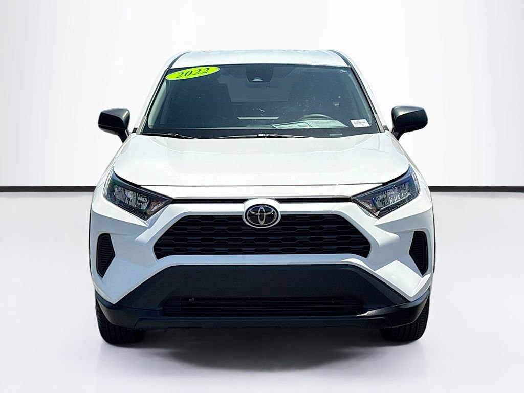 Used 2022 Toyota RAV4 LE FWD image 2