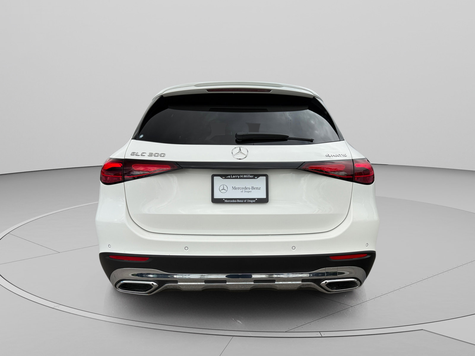 Used 2026 Mercedes-Benz GLC 300 4MATIC image 4