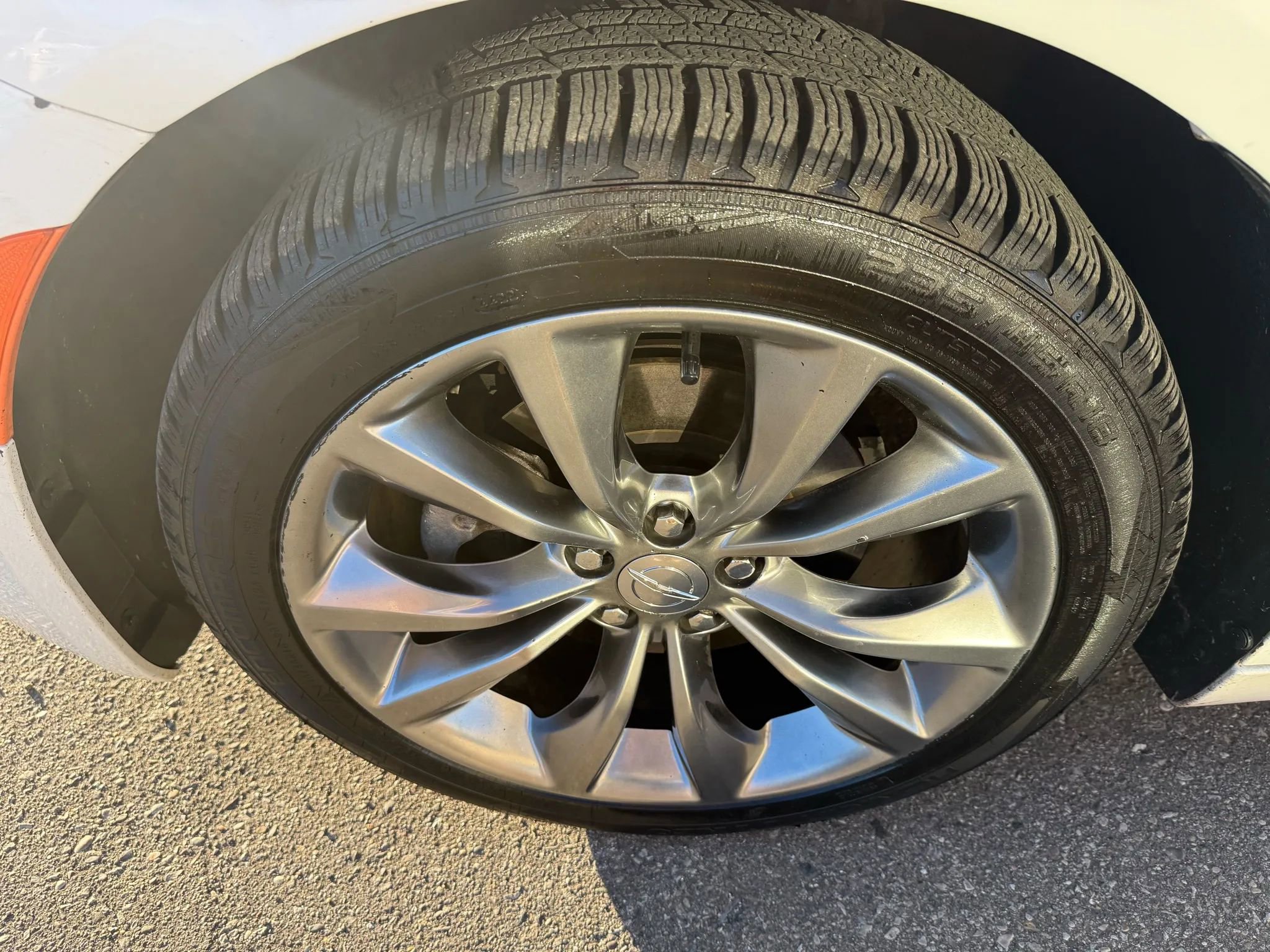 Used 2015 Chrysler 200 S w/ Navigation & Sound Group I image 9