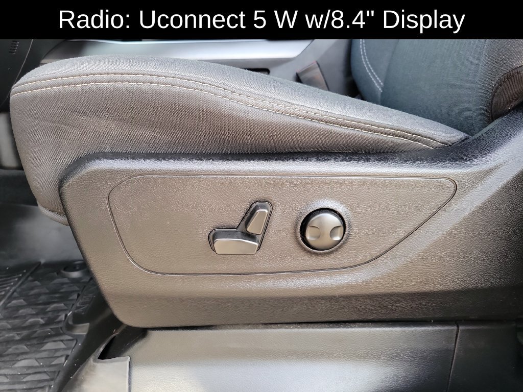 Used 2022 RAM 1500 Big Horn AWD/4WD image 12
