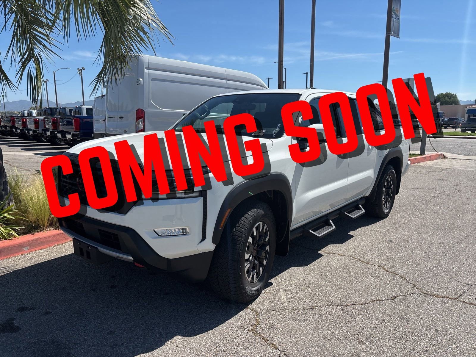 Used 2022 Nissan Frontier Pro-X image 1