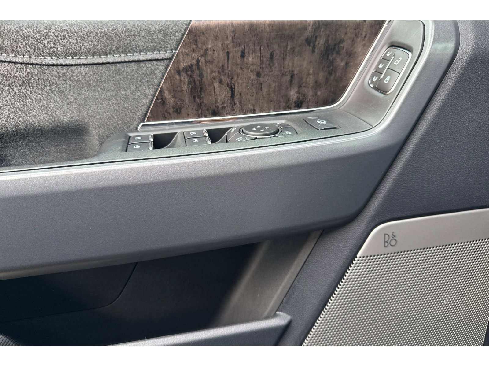 New 2024 Ford F250 Lariat w/ Lariat Ultimate Package image 8