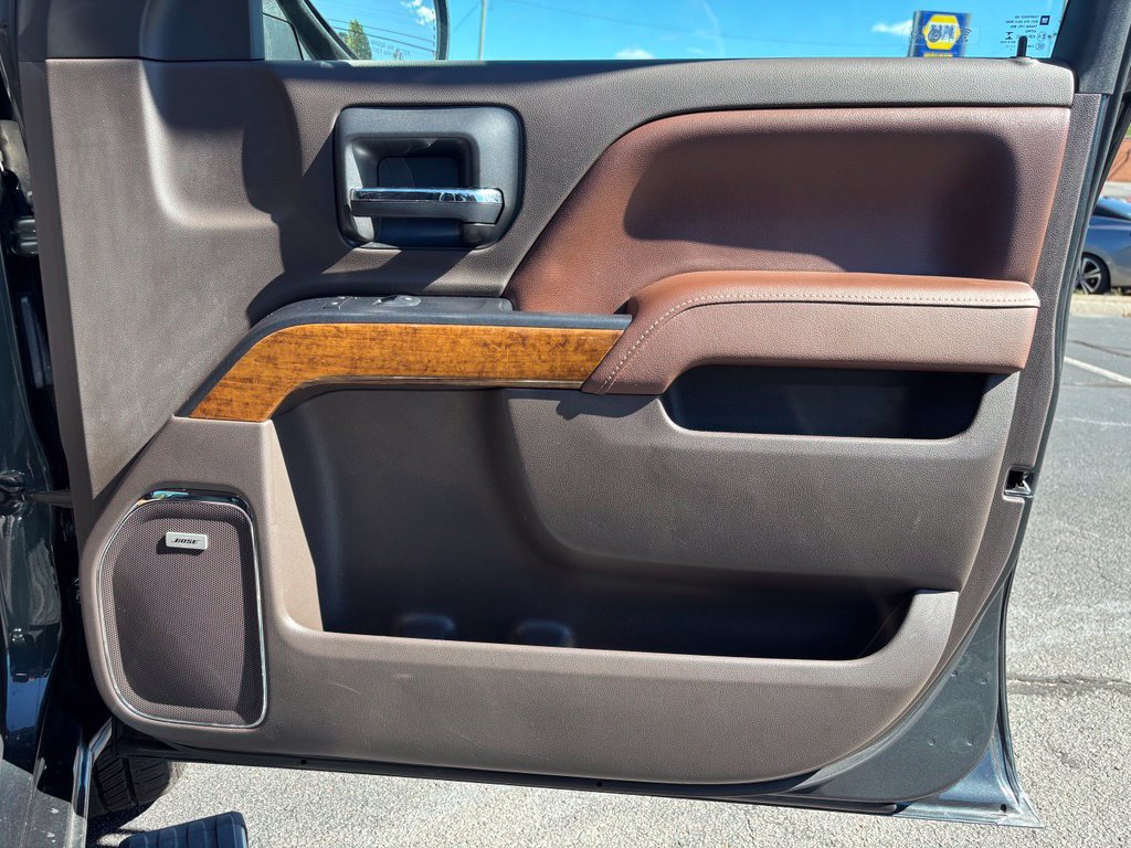 Used 2017 Chevrolet Silverado 1500 High Country w/ High Desert Package AWD/4WD image 28