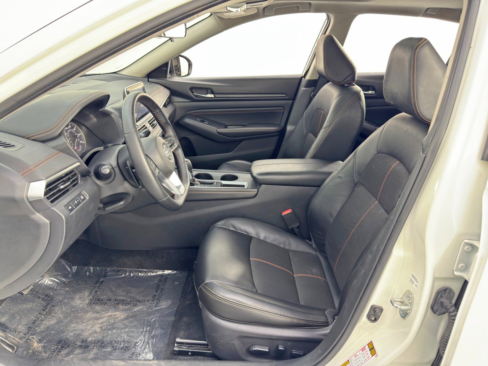 Used 2019 Nissan Altima 2.5 SR w/ SR Premium Package image 16