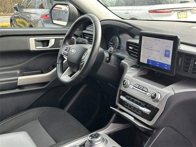 Certified 2022 Ford Explorer XLT image 31