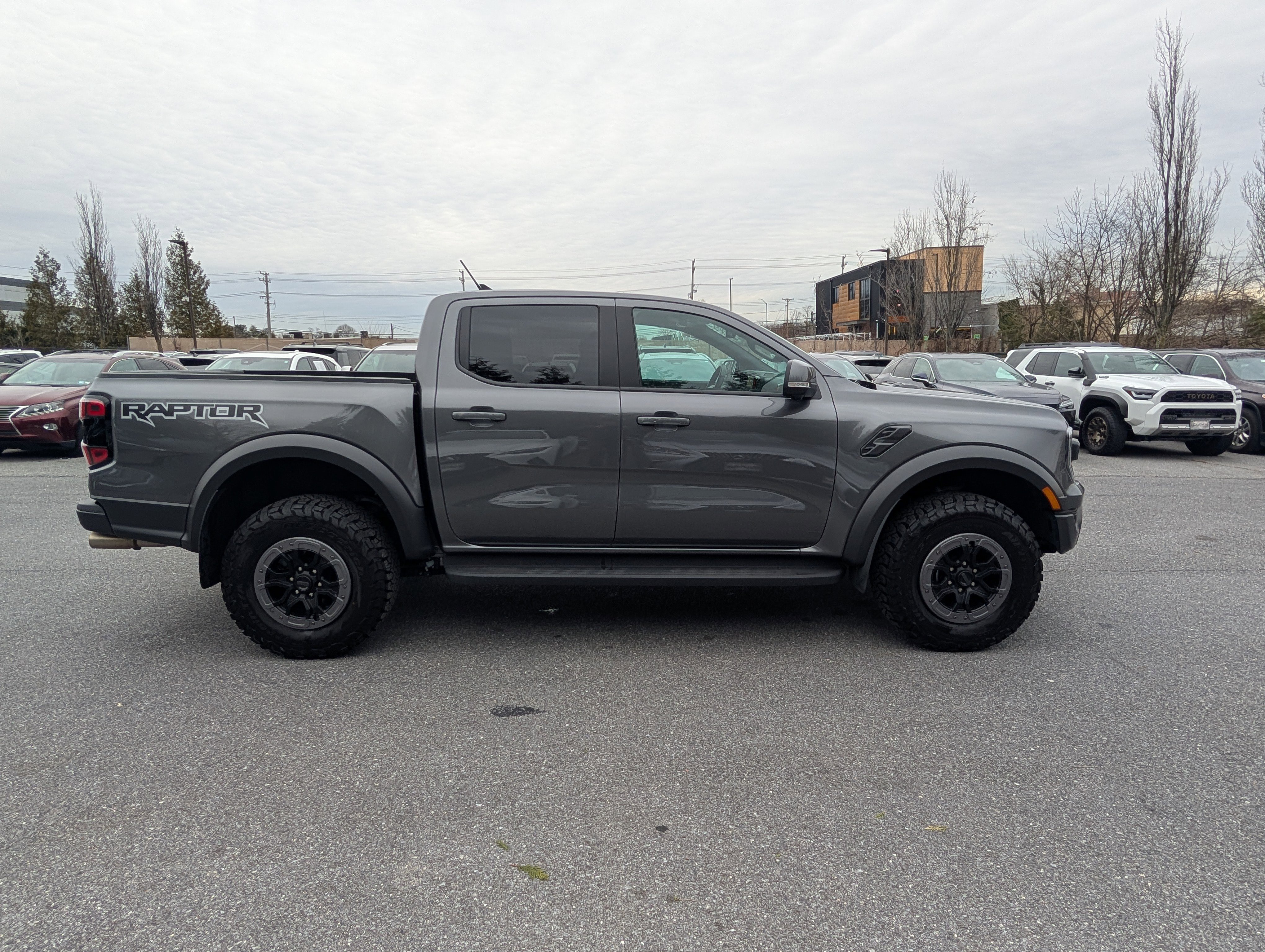 Used 2025 Ford Ranger Raptor image 2