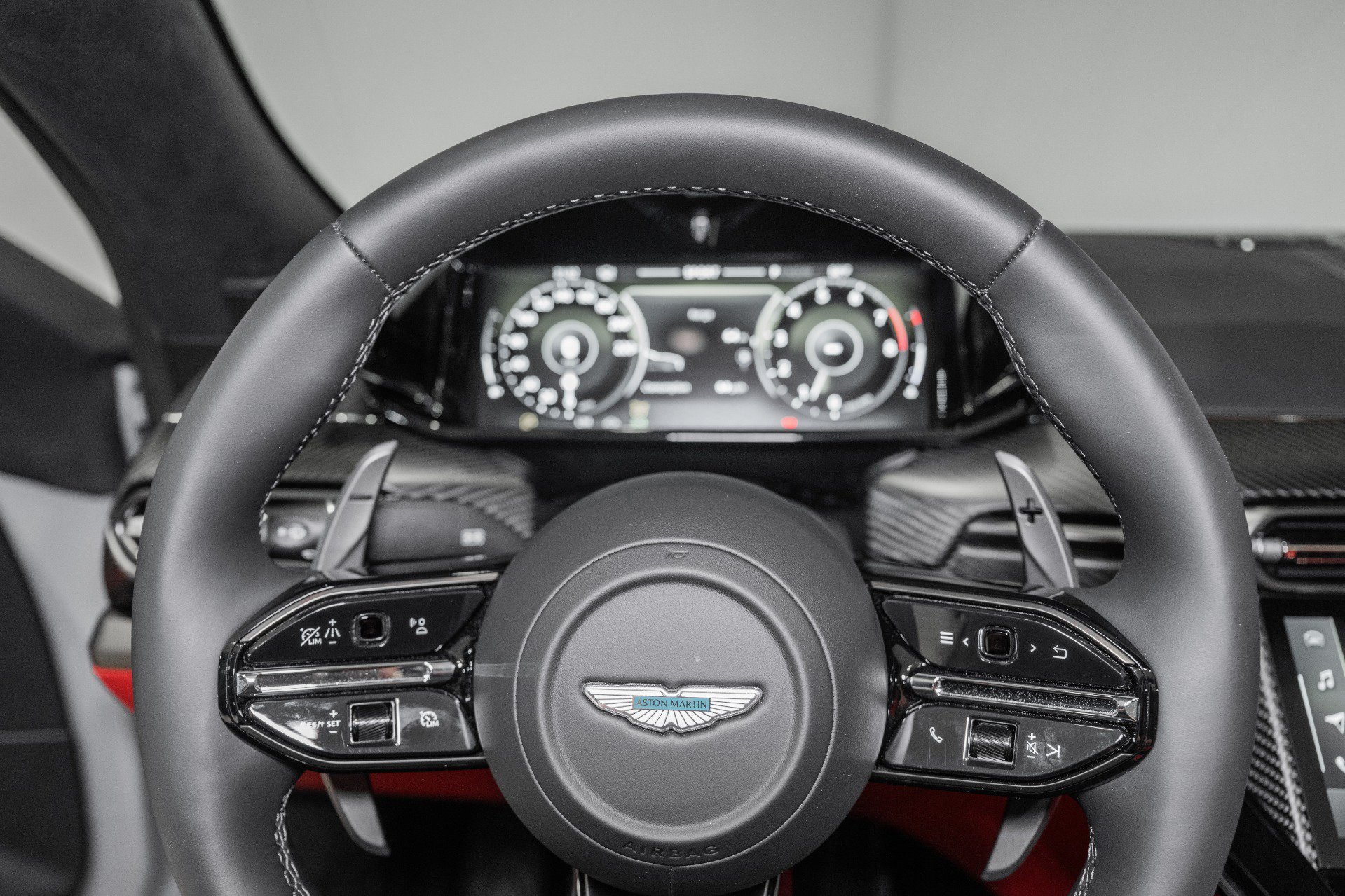 New 2026 Aston Martin V8 Vantage S RWD image 10
