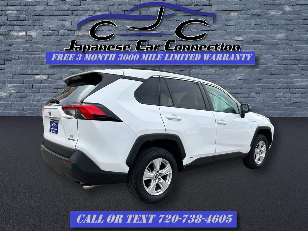 Used 2021 Toyota RAV4 LE image 8