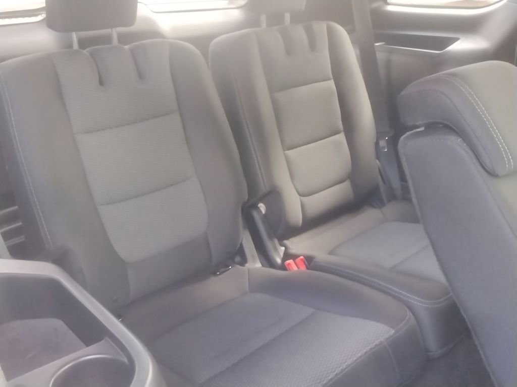Used 2016 Ford Explorer XLT image 36