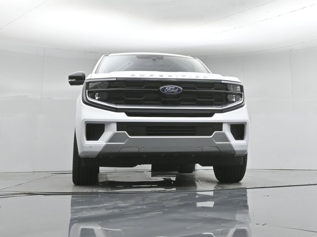 Certified 2025 Ford Expedition Platinum w/ Driver's Package AWD/4WD image 51