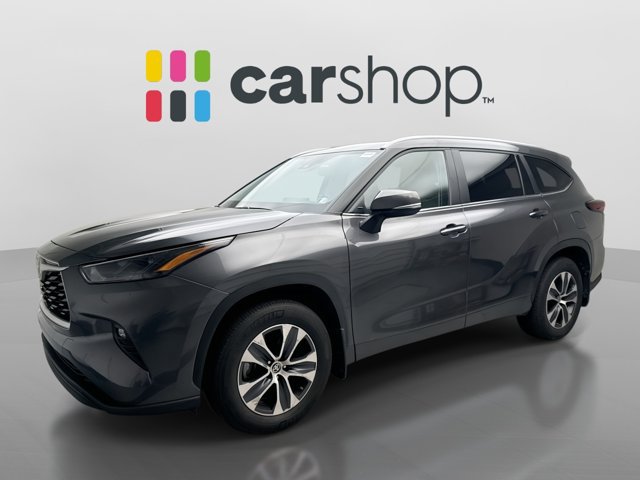 Used 2024 Toyota Highlander XLE AWD/4WD image 1