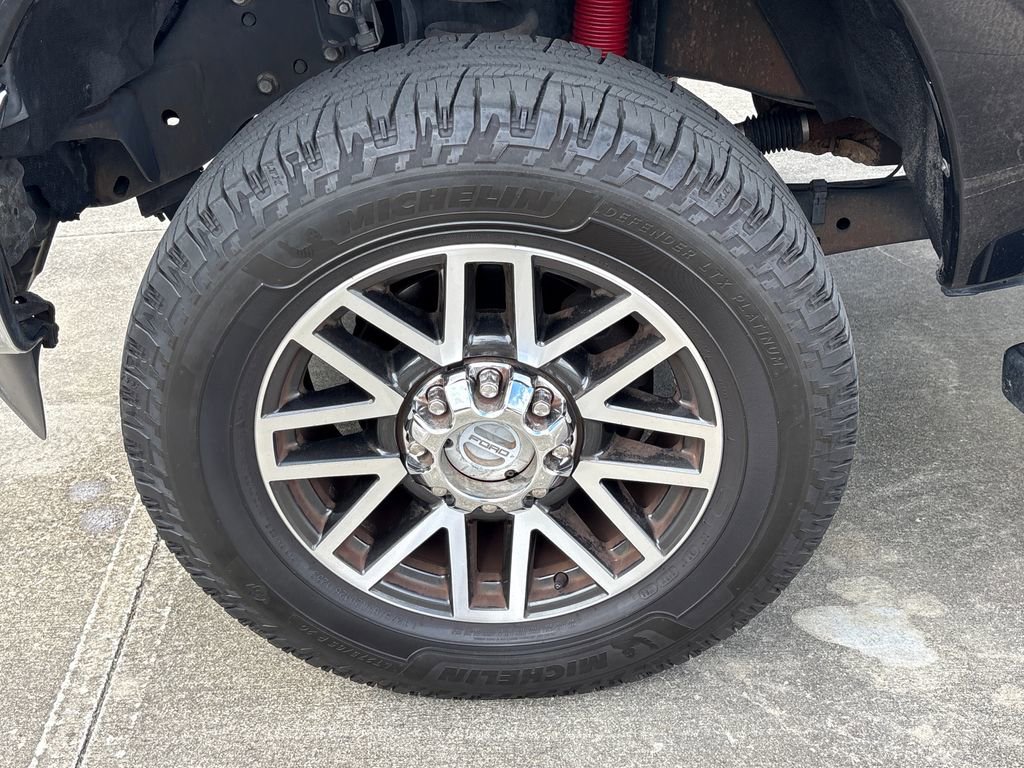 Used 2016 Ford F250 Lariat w/ Chrome Package image 12