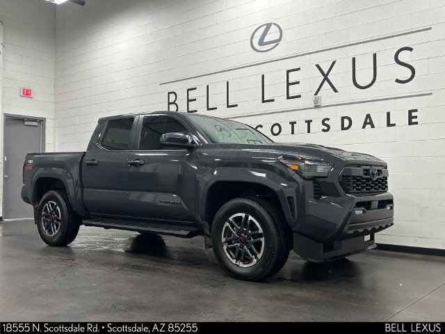 Used 2024 Toyota Tacoma TRD Sport AWD/4WD image 2