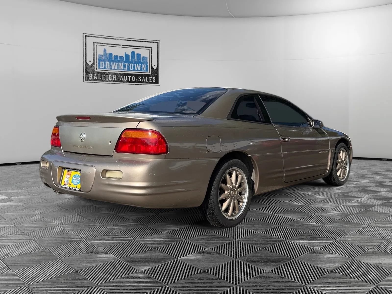 Used 1999 Chrysler Sebring LXi FWD image 5