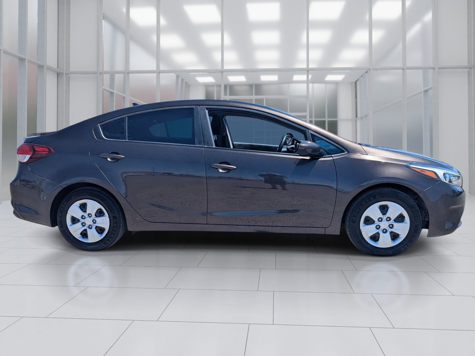 Used 2018 Kia Forte LX FWD image 6