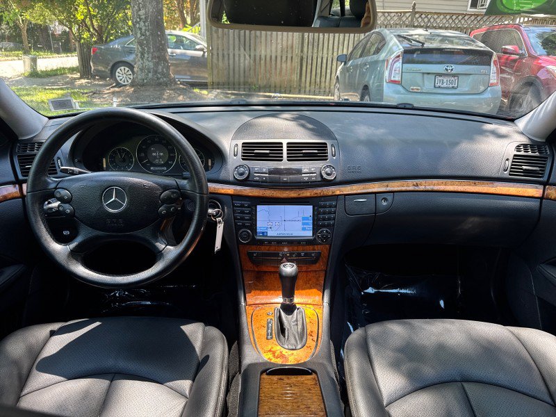Used 2008 Mercedes-Benz E 350 4MATIC Wagon image 19