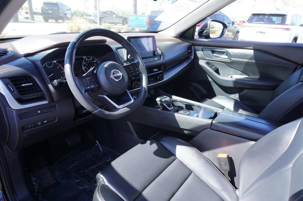 Certified 2023 Nissan Rogue SV w/ SV Premium B Package FWD image 17