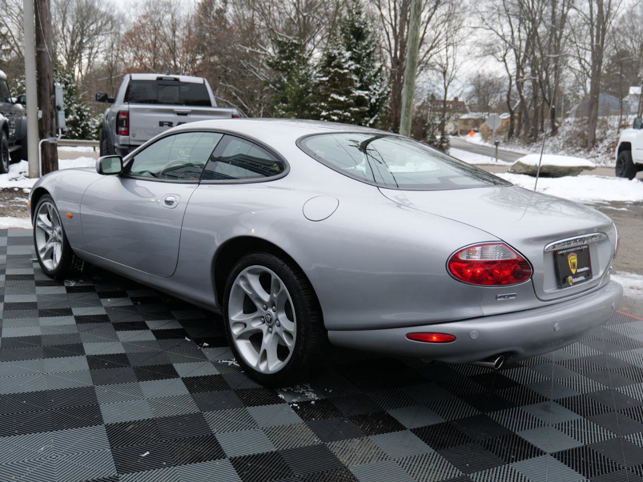 Used 2004 Jaguar XK8 Coupe image 67