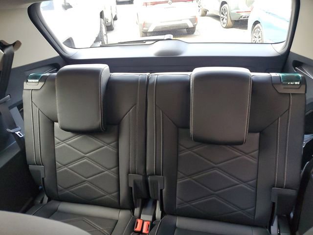 New 2026 Volkswagen Atlas SE image 10