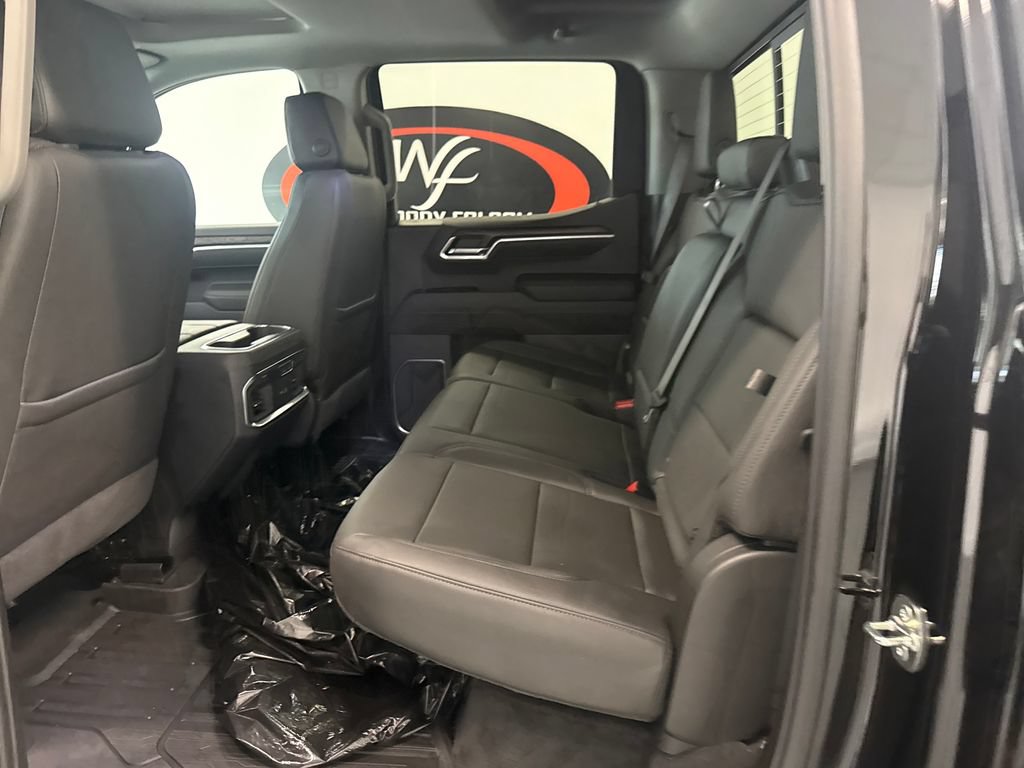 New 2026 GMC Sierra 1500 SLT AWD/4WD image 13