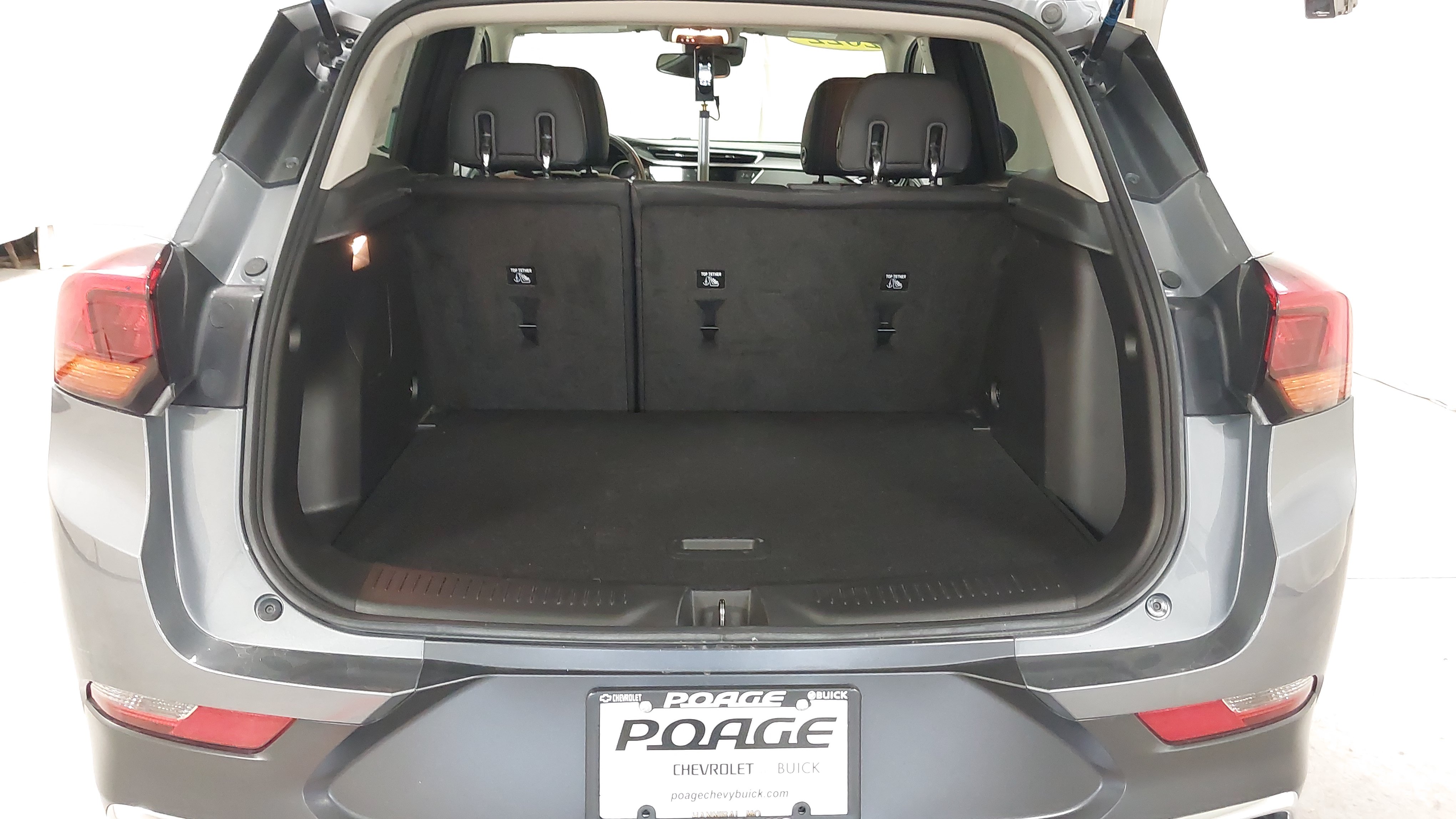 Used 2022 Buick Encore GX Essence w/ Experience Buick Package AWD/4WD image 27