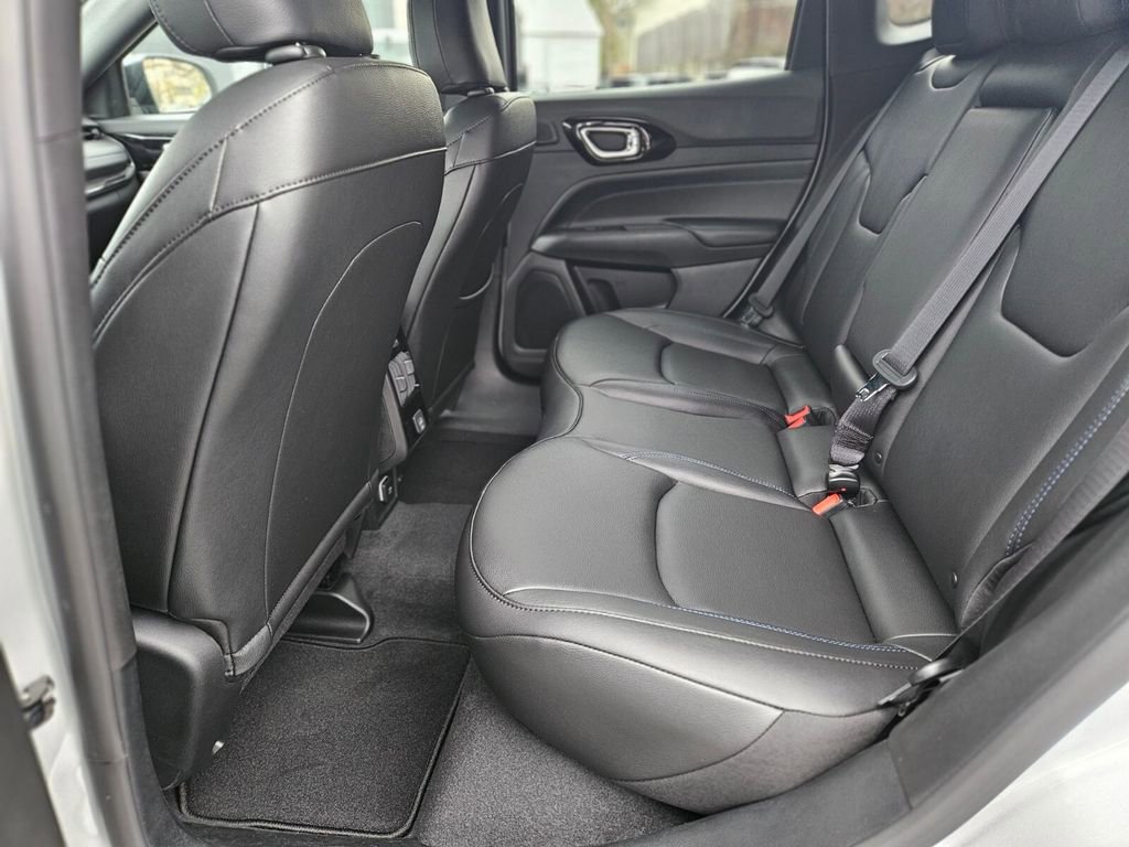 New 2025 Jeep Compass Limited w/ Sun & Sound Group image 14