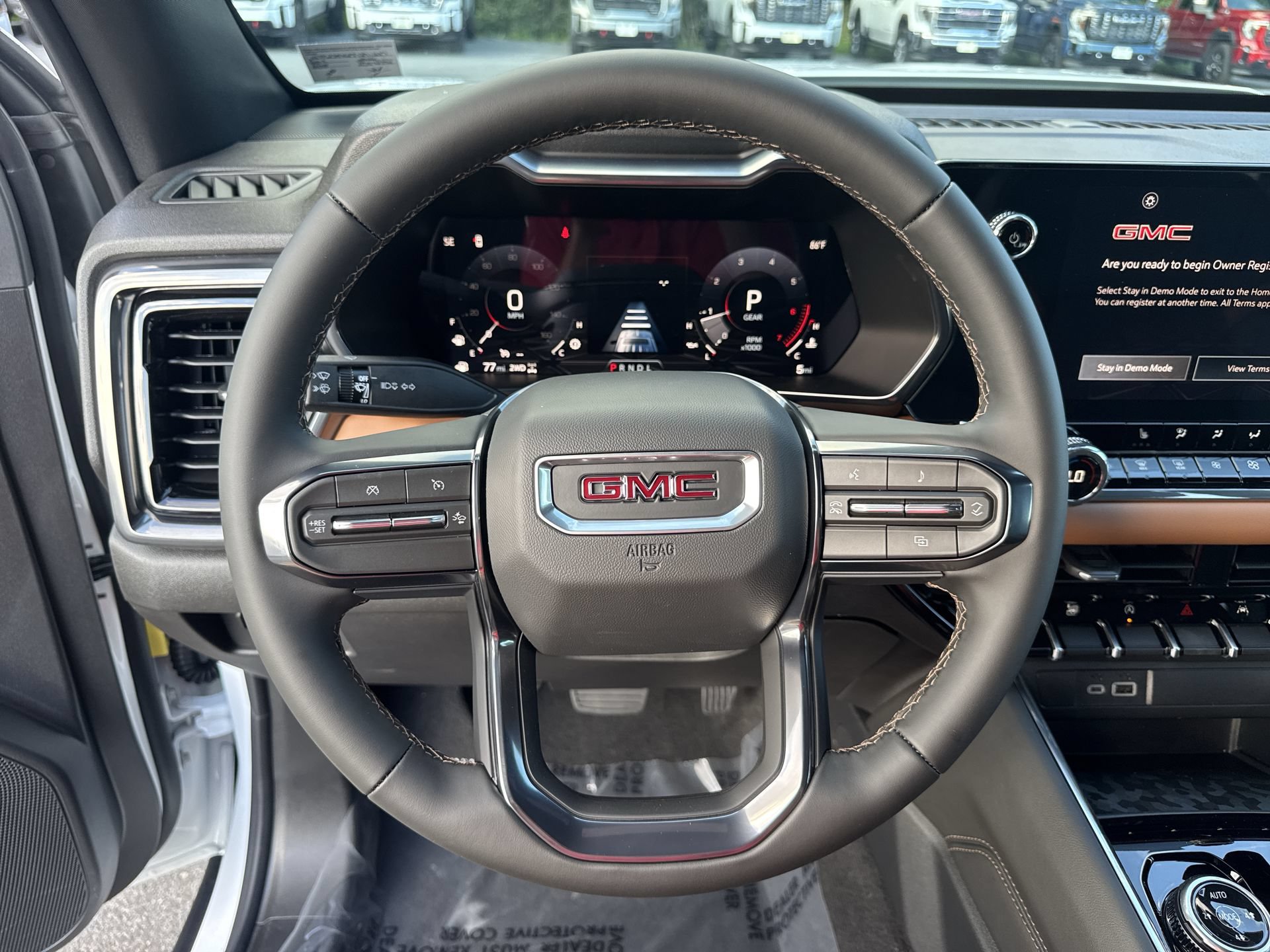 New 2026 GMC Canyon AT4 AWD/4WD image 11