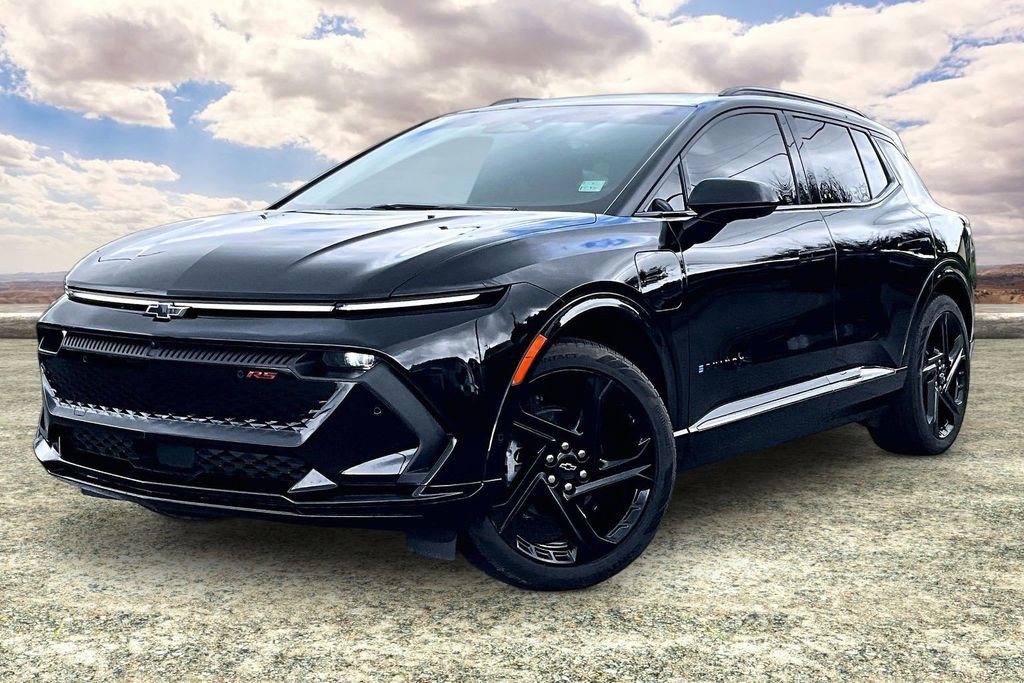 Used 2024 Chevrolet Equinox EV RS FWD image 3