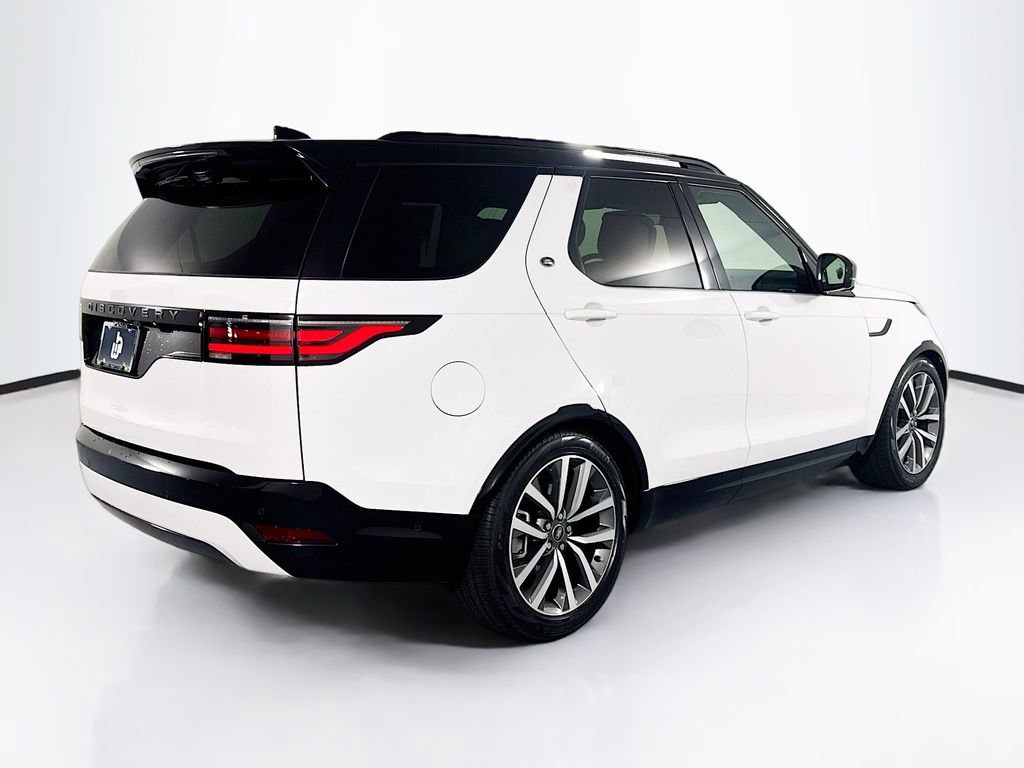 New 2025 Land Rover Discovery Dynamic SE image 5
